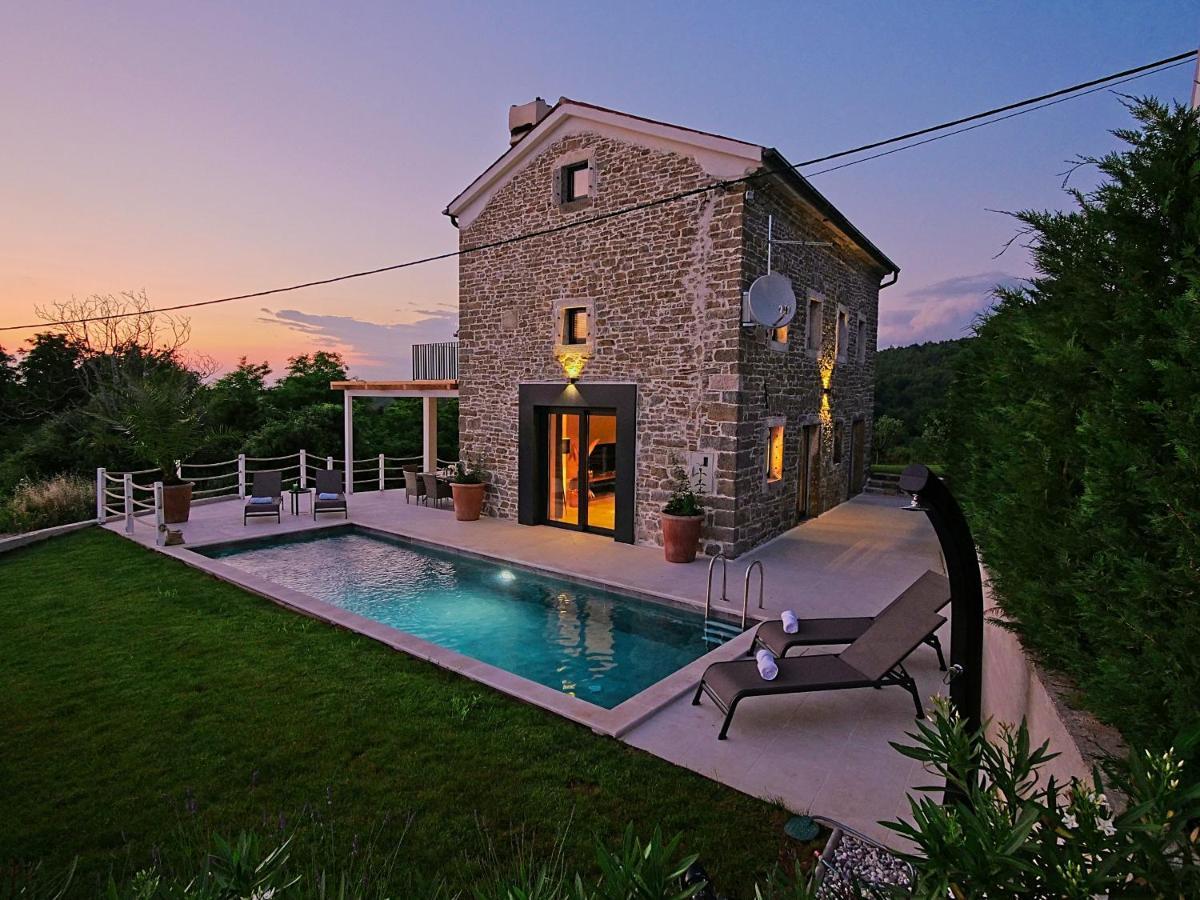 Villa Carica Krasica  Extérieur photo