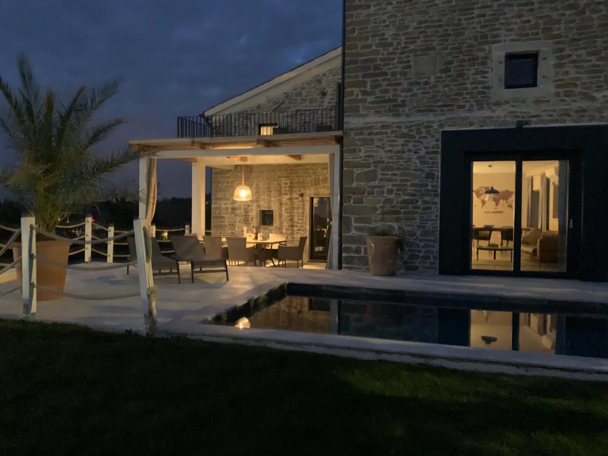 Villa Carica Krasica  Extérieur photo